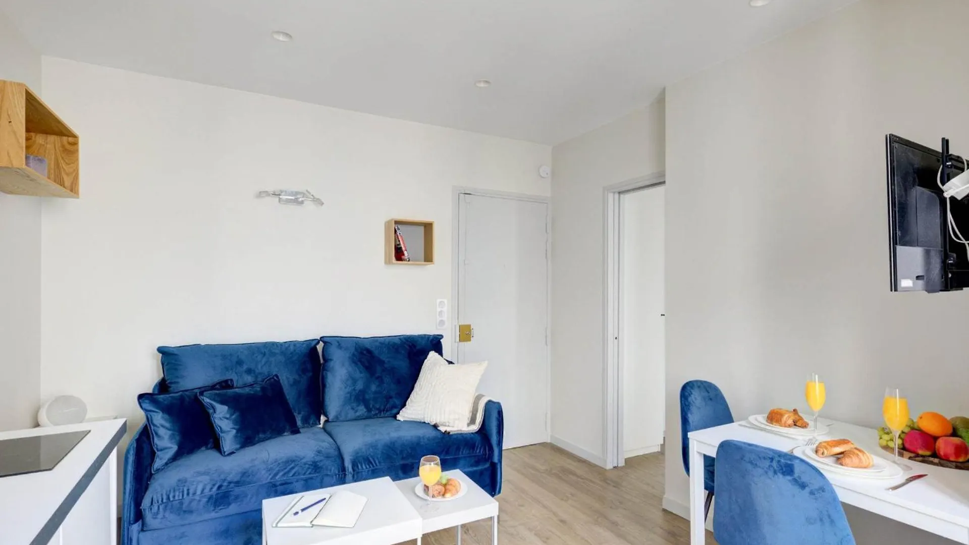 Bnbnova - Eiffel Tower & Invalides - 1Br باريس